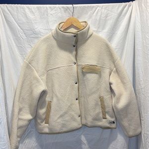 Northface teddy jacket size extra large